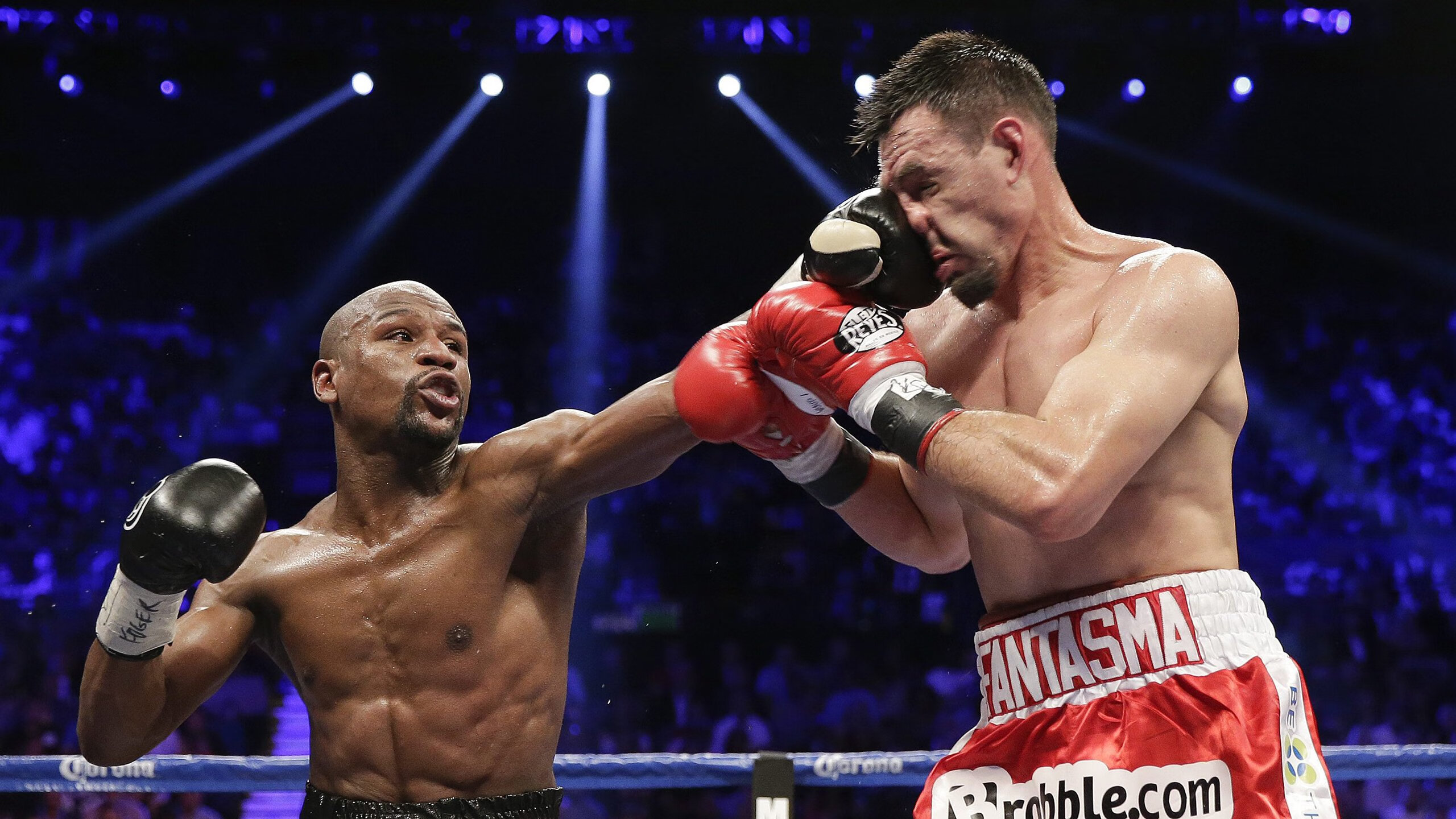 世界杯梦幻时刻：经典高清还原！，世界杯瞬间