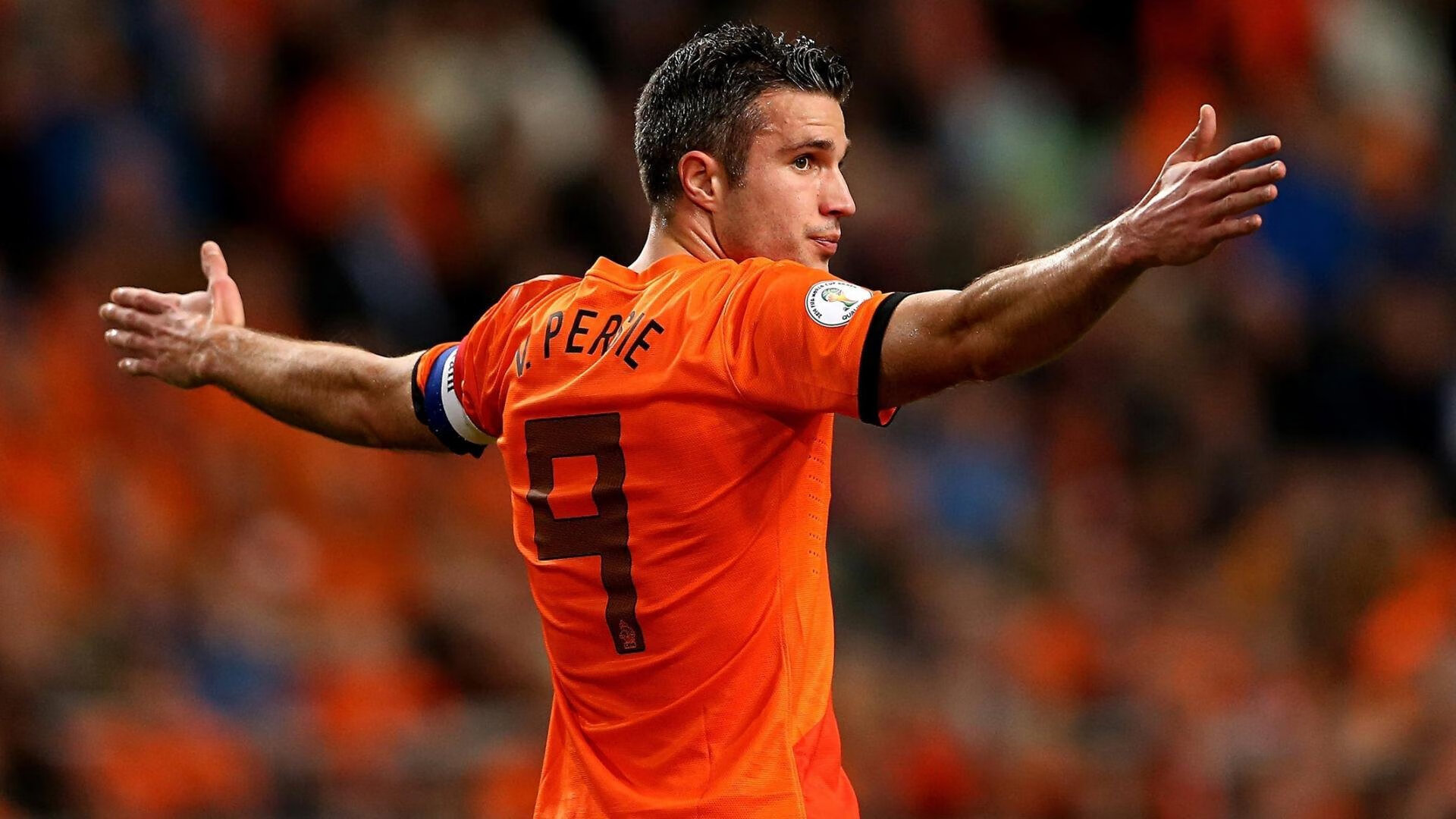 爱游戏体育在线-巴尔：全黑队中场的“指挥塔”，组织进攻如行云流水